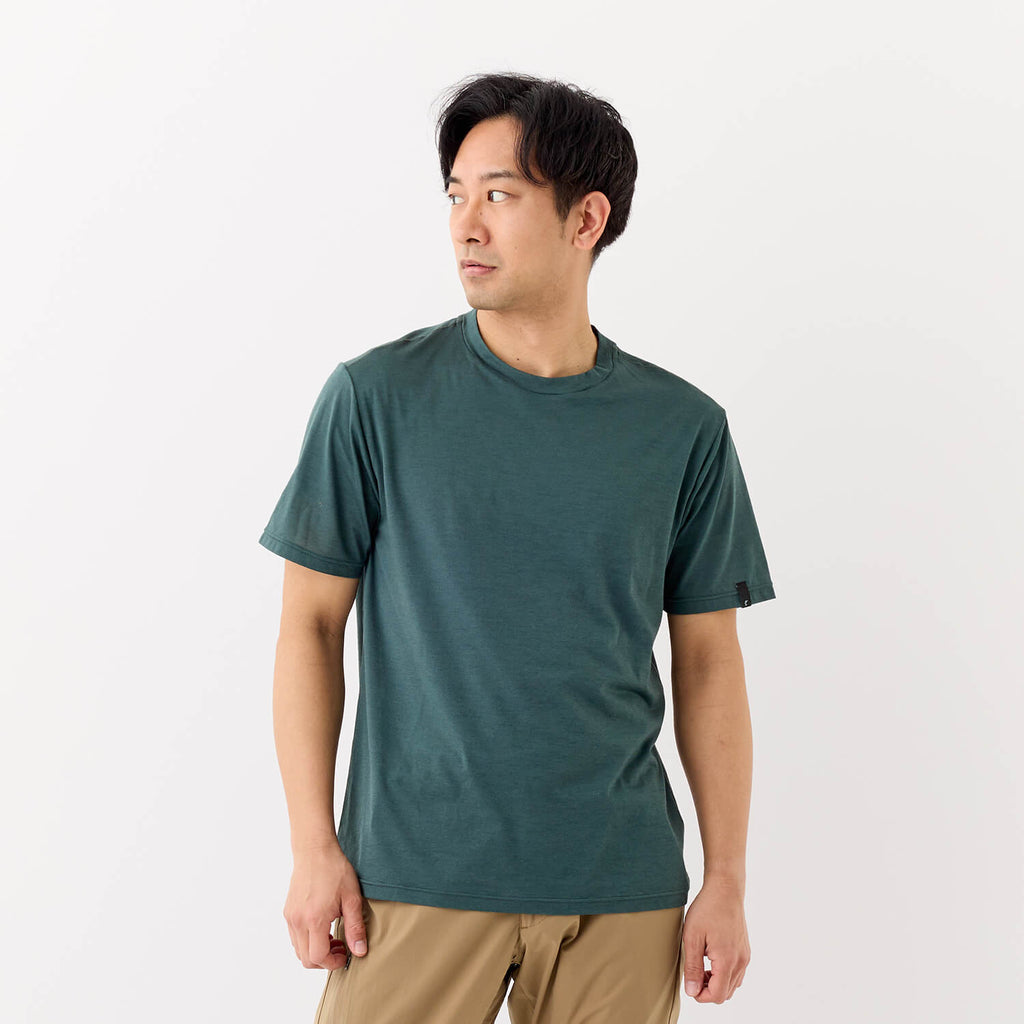 モデル 178cm 着用サイズ:M 着用カラー:ダークグリーン