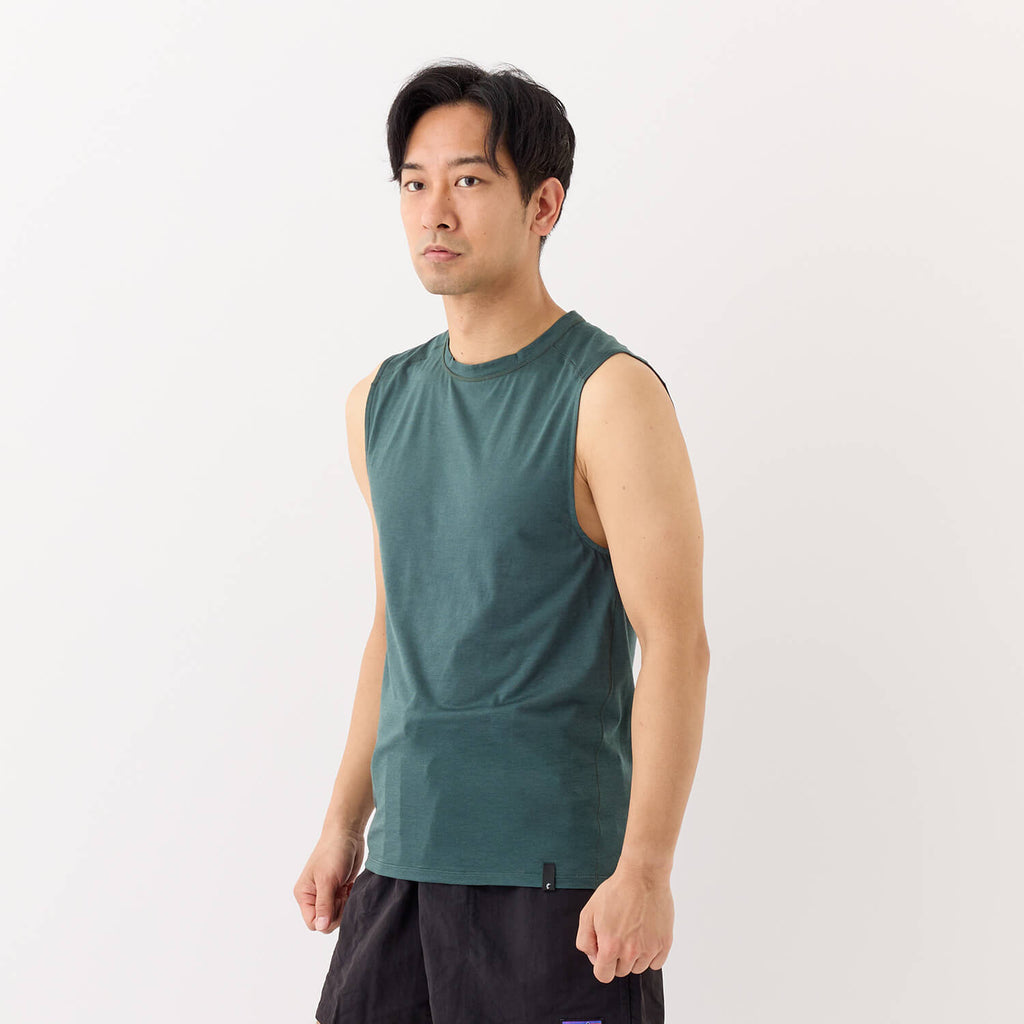 モデル 178cm 着用サイズ:M 着用カラー:ダークグリーン