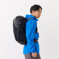 モデル 178cm 着用サイズ:M 着用カラー:ブラック