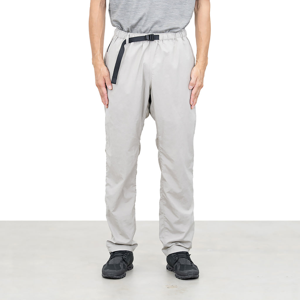 モデル 178cm/62kg　着用サイズ：XL　着用カラー：ベージュ