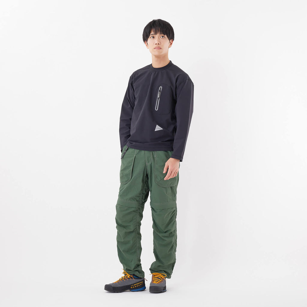 モデル 183cm　着用サイズ：M　着用カラー：ブラック