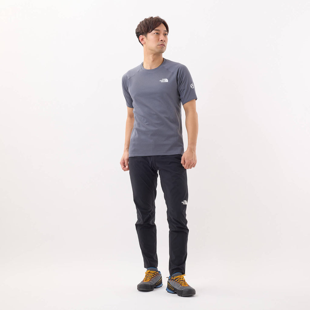 モデル 178cm　着用サイズ：M　※販売商品とはカラーが異なります