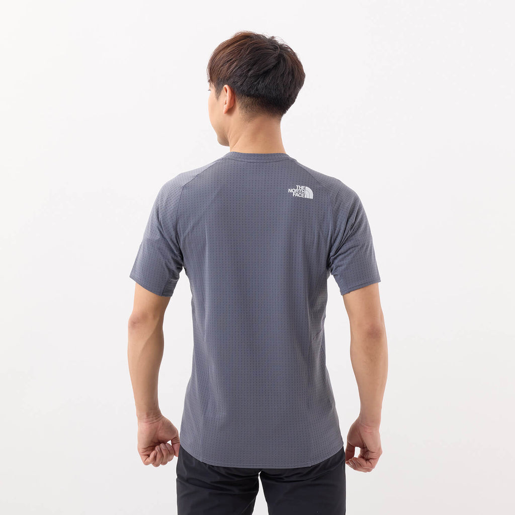 モデル 178cm　着用サイズ：M　※販売商品とはカラーが異なります
