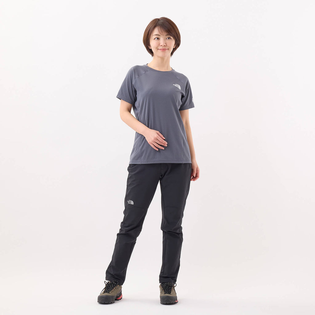モデル 162cm　着用サイズ：WM　※販売商品とはカラーが異なります