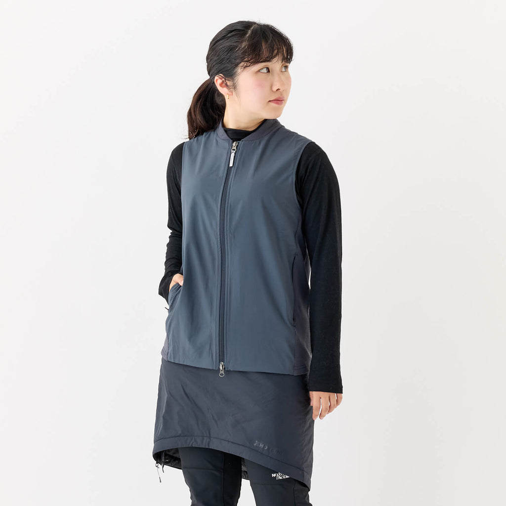 モデル 157cm　着用サイズ：S　着用カラー：ブルーグレー