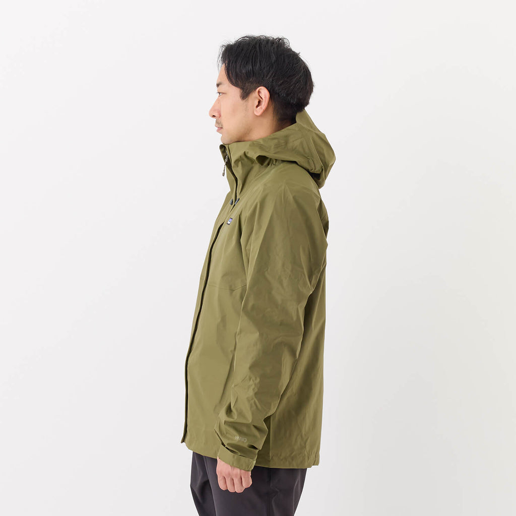 モデル 178cm　着用サイズ：M　着用カラー：ダークグリーン
