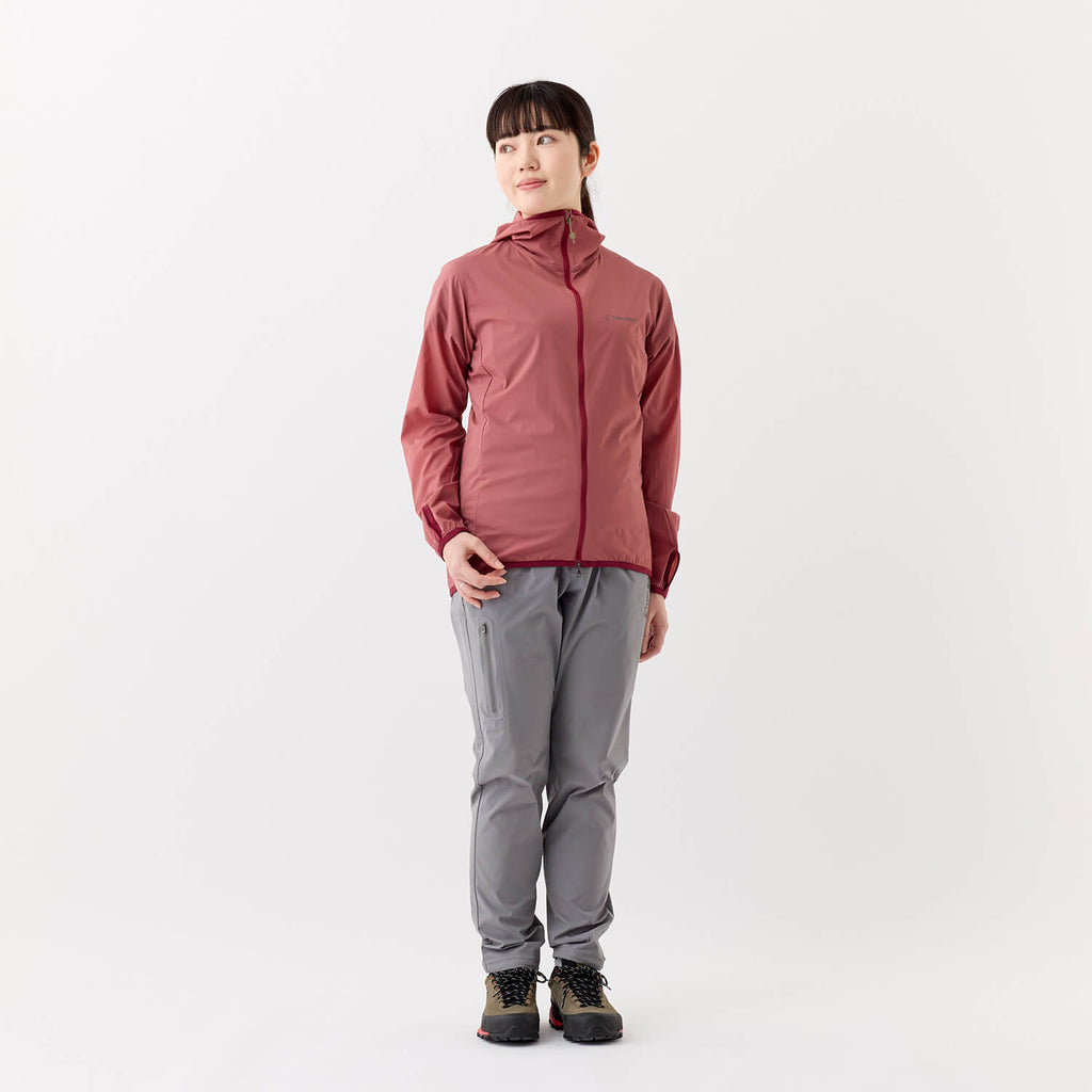 モデル 157cm　着用サイズ：M　着用カラー：グレー