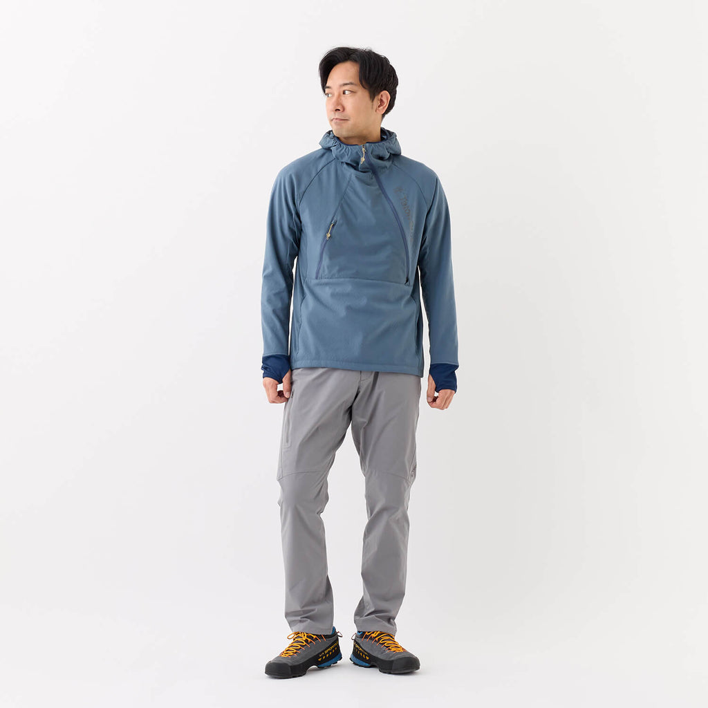 モデル 178cm　着用サイズ：M　着用カラー：ネイビー