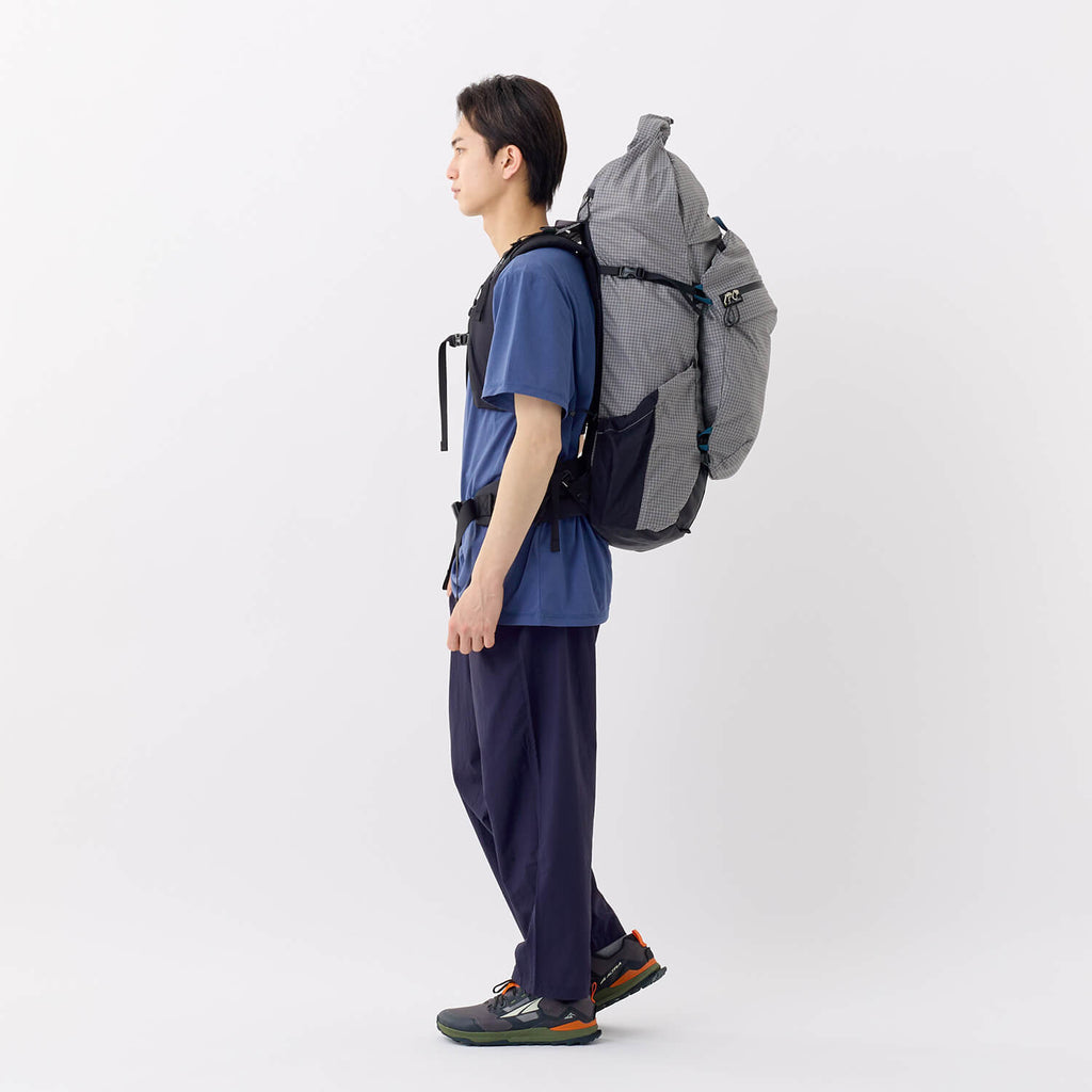 モデル：175cm　カラー：ライトグレー