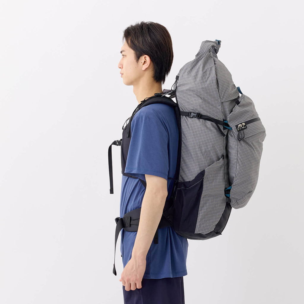 モデル：175cm　カラー：ライトグレー