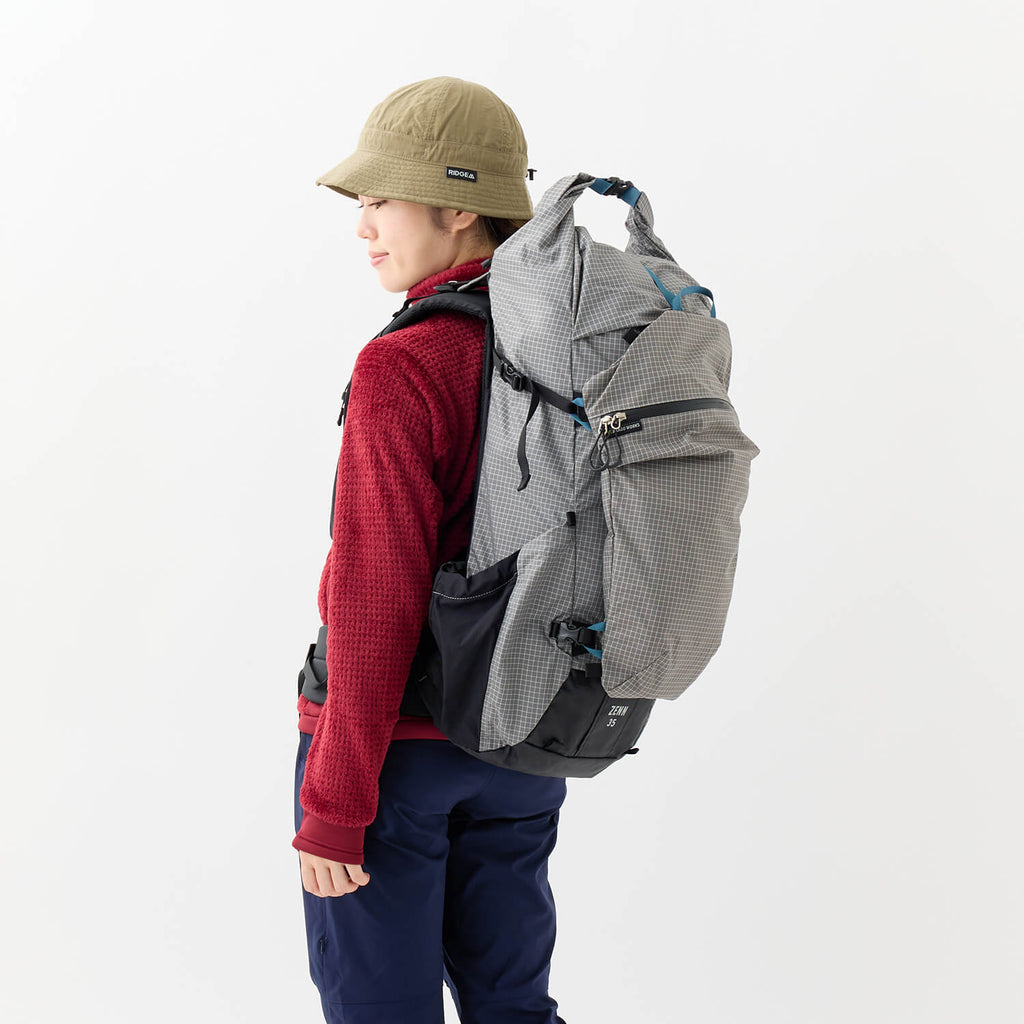 モデル 157cm　着用カラー：ライトグレー
