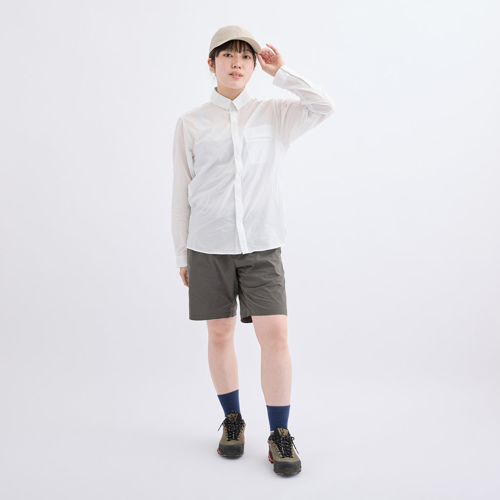 モデル 157cm　着用サイズ：XS　着用カラー：ホワイト