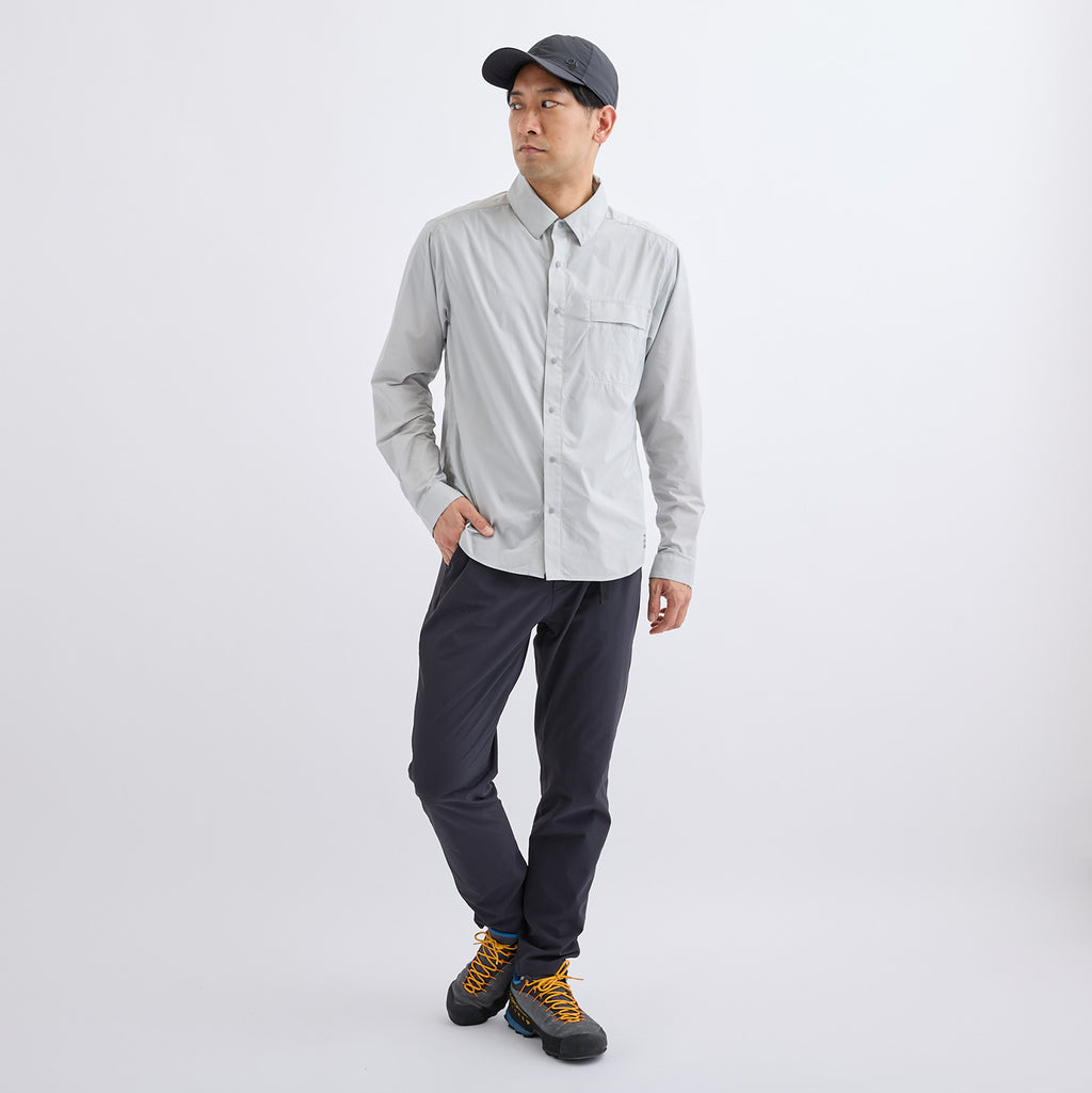 モデル 178cm　着用サイズ：M　着用カラー：グレー