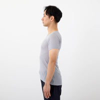 モデル 178cm　着用サイズ：M　着用カラー：しろがね