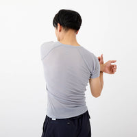モデル 178cm　着用サイズ：M　着用カラー：しろがね