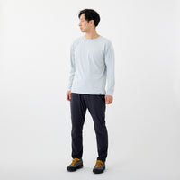 モデル 178cm　着用サイズ：M　着用カラー：ライトグレー