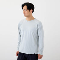 モデル 178cm　着用サイズ：M　着用カラー：ライトグレー