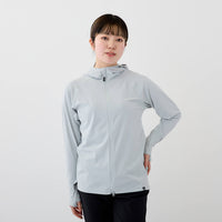 モデル 157cm　着用サイズ：XS　着用カラー：ライトグレー