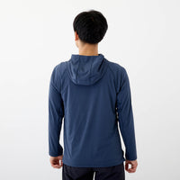 モデル 178cm　着用サイズ：M　着用カラー：ネイビー