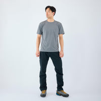 モデル 178cm　着用サイズ：M　着用カラー：グレー