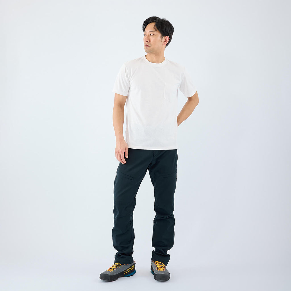 モデル 178cm　着用サイズ：M　着用カラー：ホワイト
