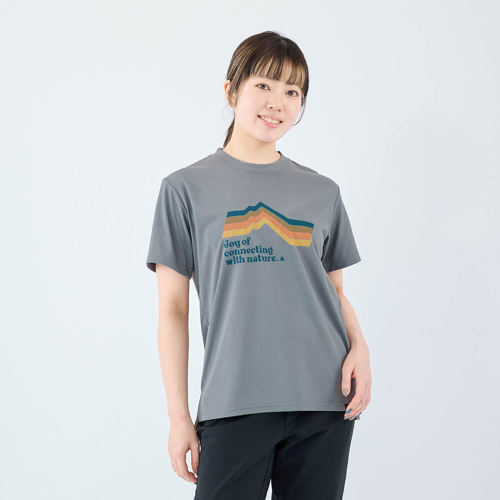 モデル 157cm　着用サイズ：XS　着用カラー：グレー