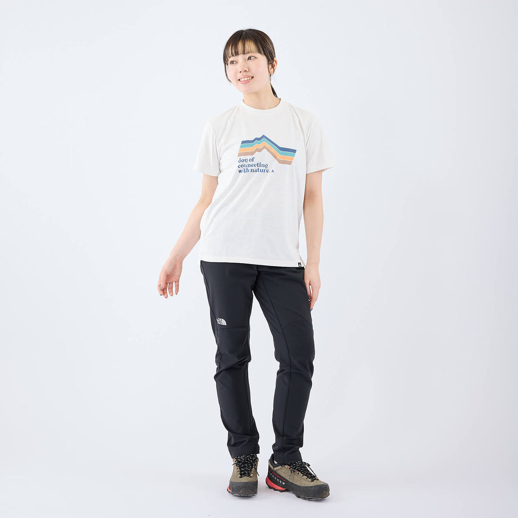 モデル 157cm　着用サイズ：XS　着用カラー：ホワイト