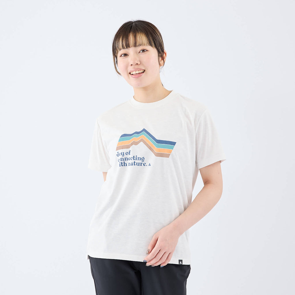 モデル 157cm　着用サイズ：XS　着用カラー：ホワイト