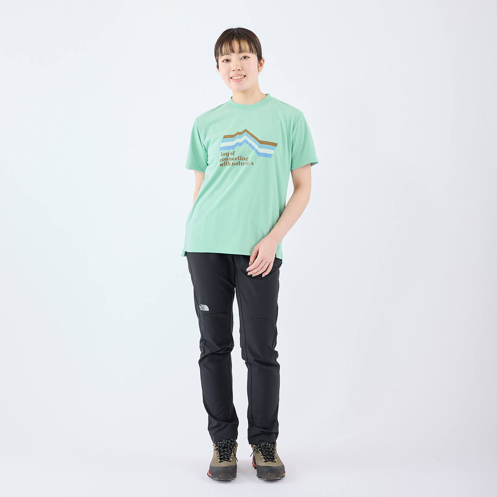 モデル 157cm　着用サイズ：XS　着用カラー：ライトグリーン