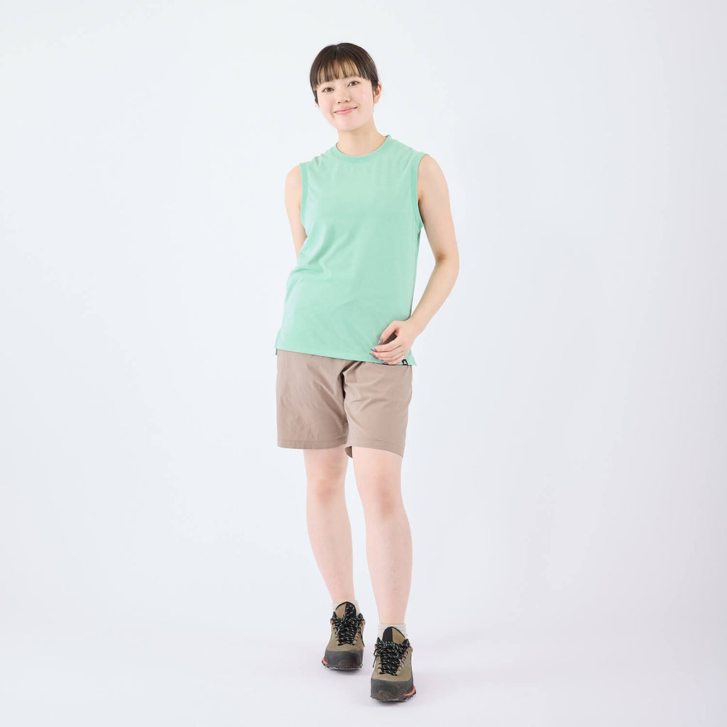 モデル 157cm　着用サイズ：S　着用カラー：ライトグリーン