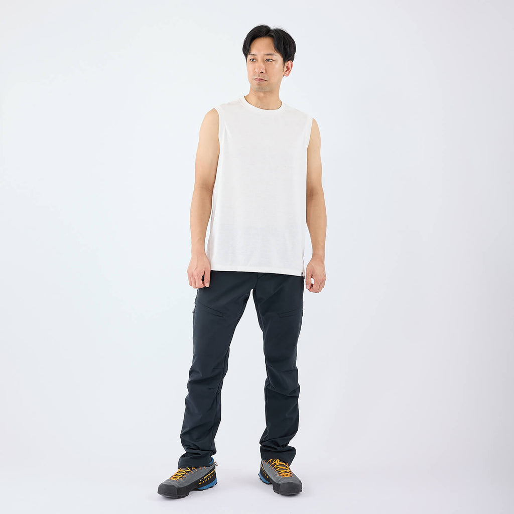 モデル 178cm　着用サイズ：L　着用カラー：ホワイト