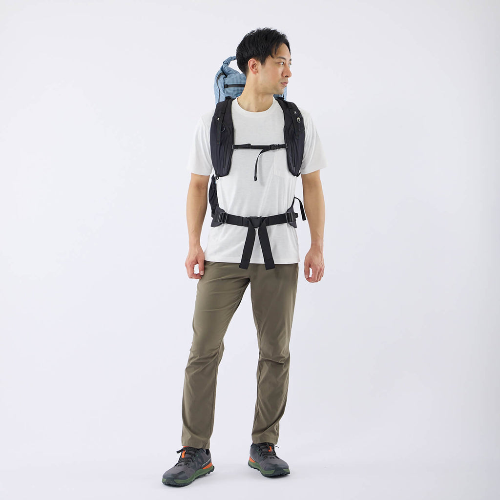 モデル 178cm　着用サイズ：M　着用カラー：ベージュ