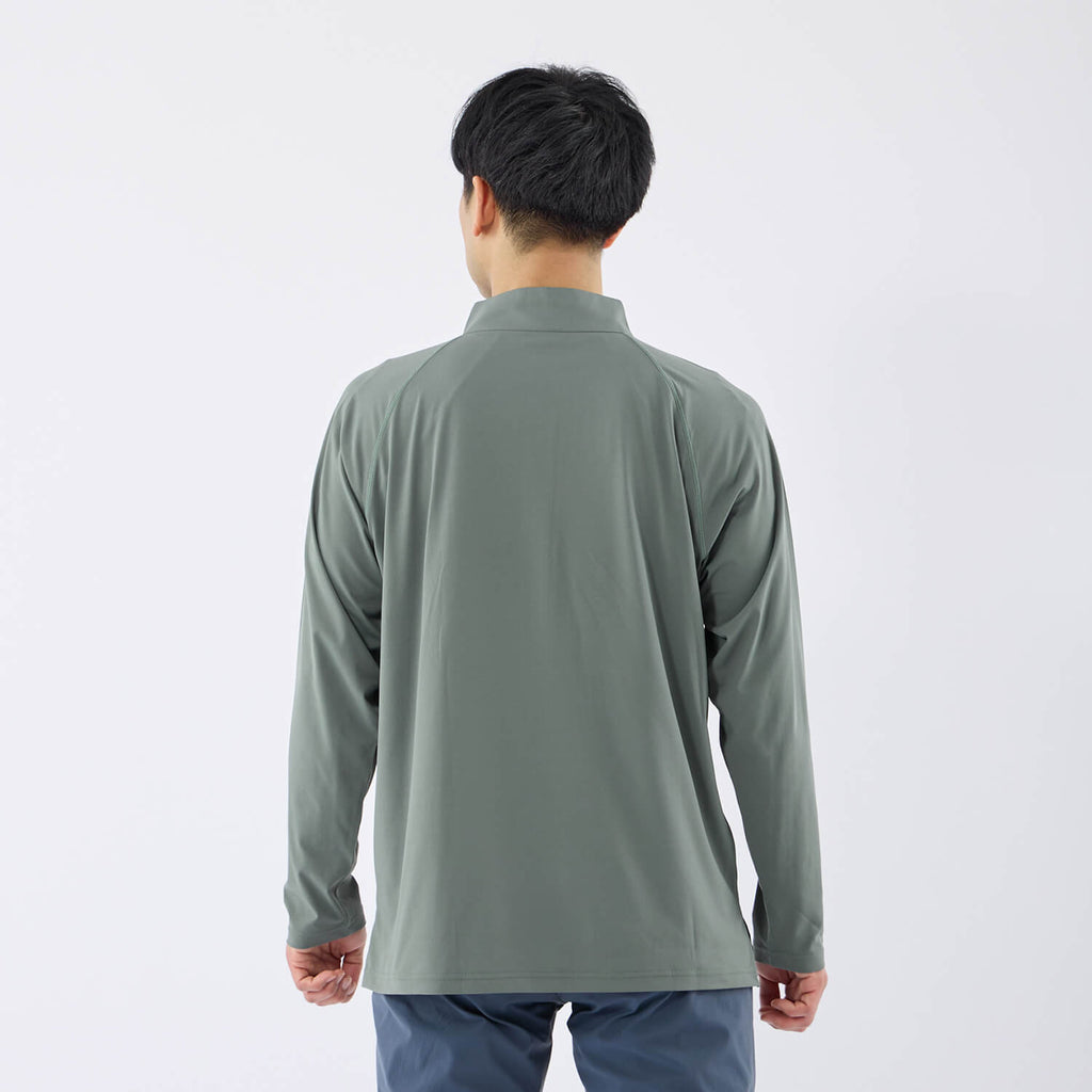 モデル 178cm　着用サイズ：L　着用カラー：カーキ