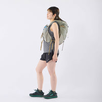 モデル 157cm　着用カラー：ベージュ