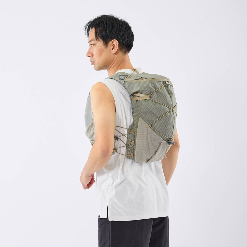 モデル 178cm　着用カラー：ベージュ