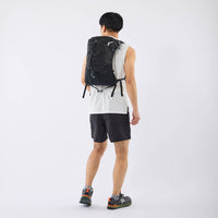 モデル 178cm　着用カラー：ブラック