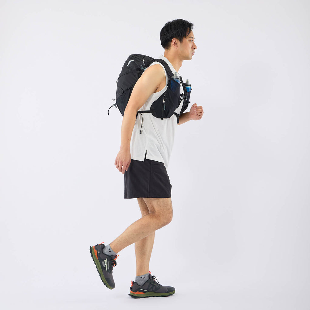 モデル 178cm　着用カラー：ブラック