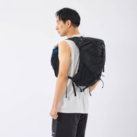 モデル 178cm　着用カラー：ブラック