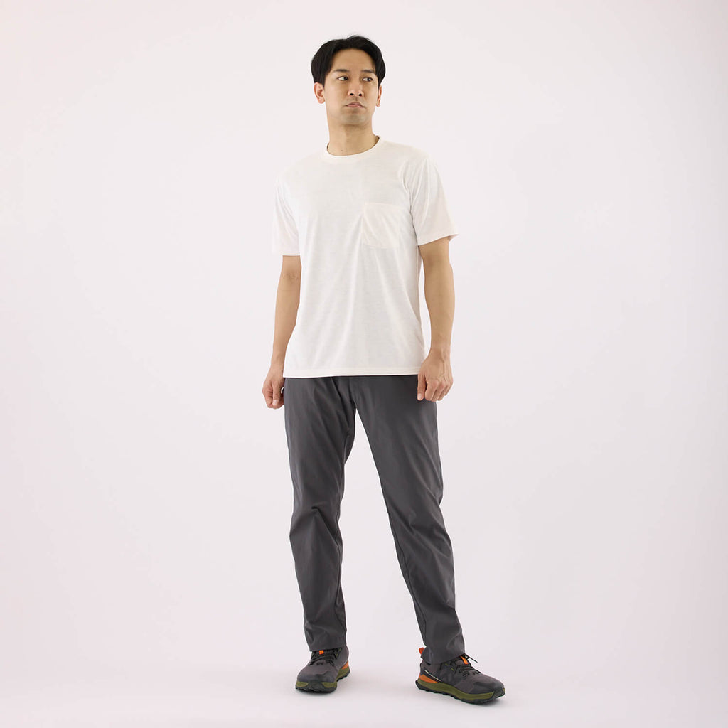 モデル 178cm　着用サイズ：M　着用カラー：グレー