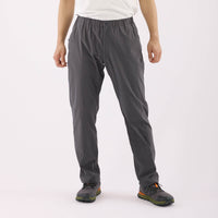 モデル 178cm　着用サイズ：M　着用カラー：グレー