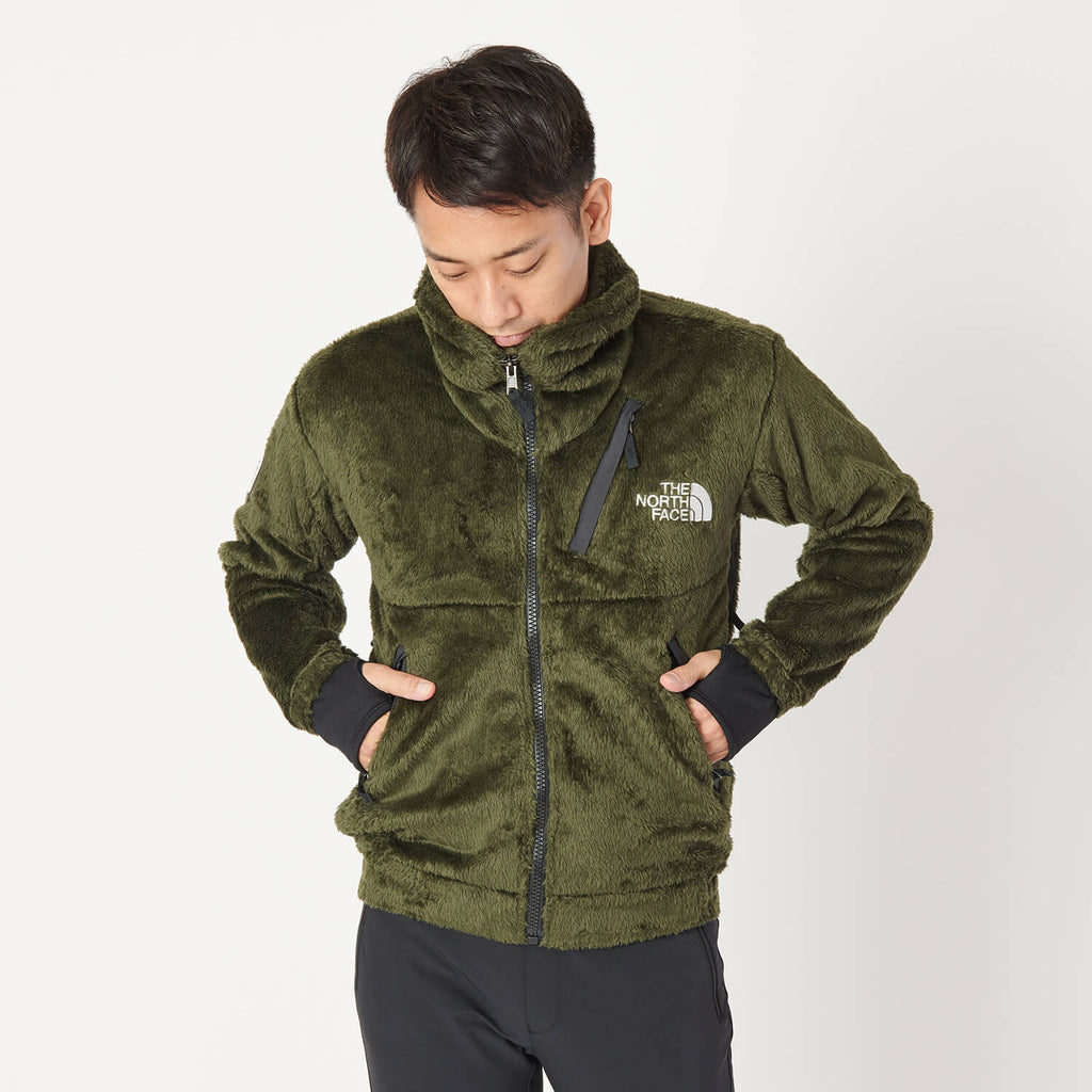 モデル 178cm　着用サイズ：M　着用カラー：カーキ