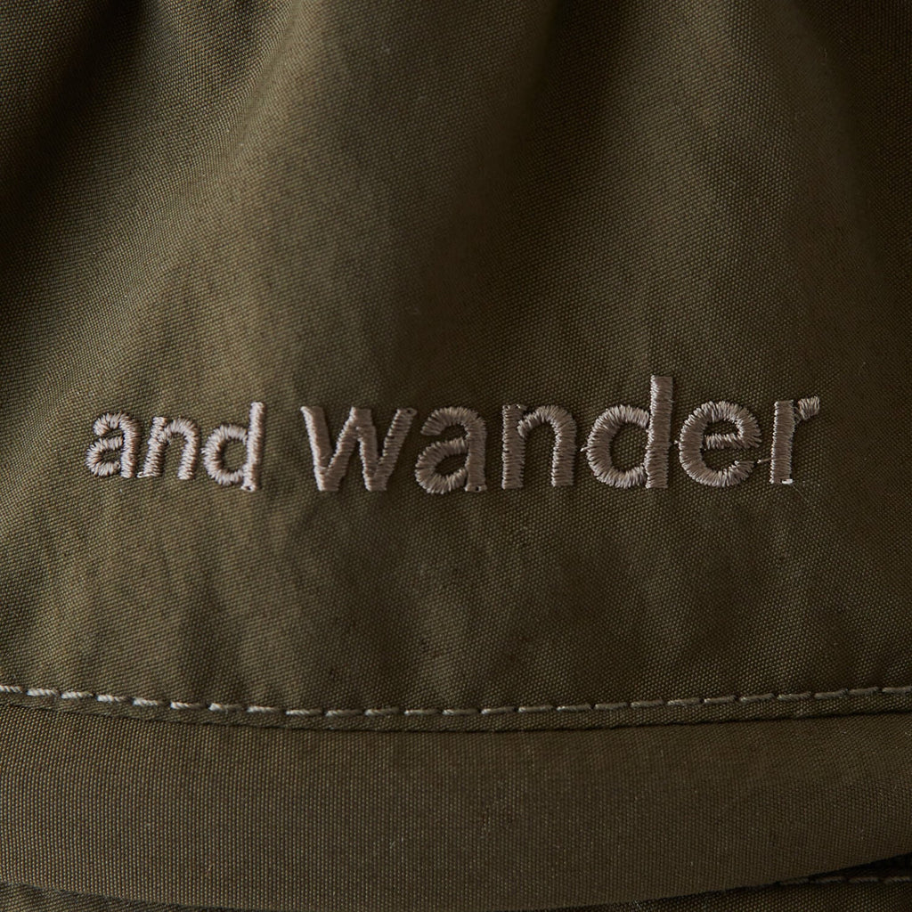 and wander（アンドワンダー）/ナイロンクライミングパンツ/ベージュ/UNISEX