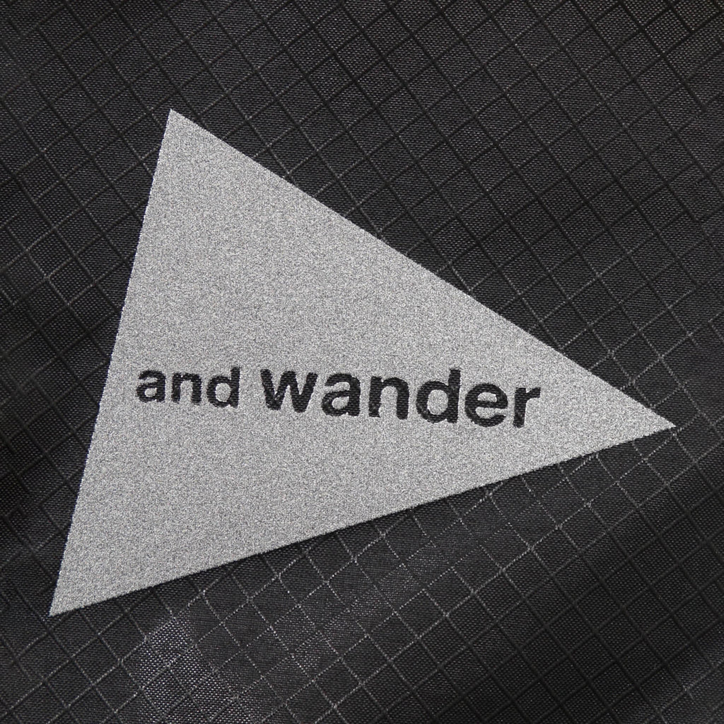 and wander（アンドワンダー）/シルサコッシュ/UNISEX