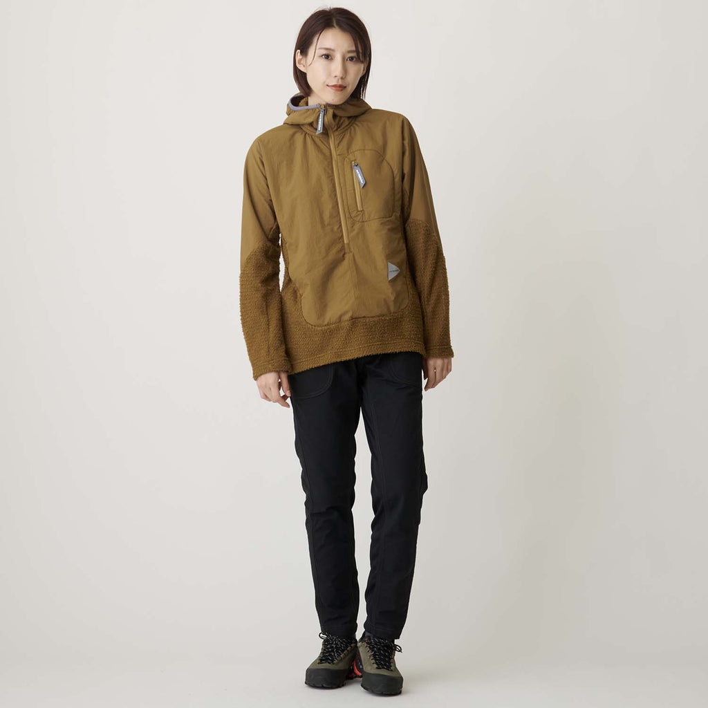and wander（アンドワンダー）/アルファダイレクトフーディ/ダークベージュ/UNISEX